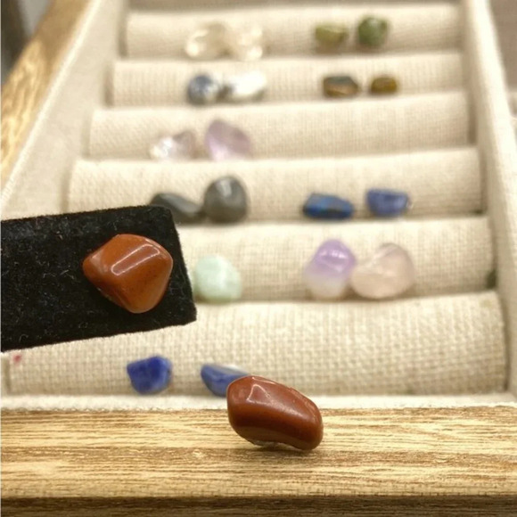 Red Jasper tiny stud earrings/minimalist vibes - Picture 2 of 2